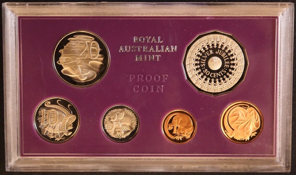 Australia 1977 Proof Coin Set Silver Jubilee - No Original Foams and Certificate product image